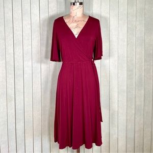 Knee length midi short red burgundy faux wrap stretchy short sleeve dress Small